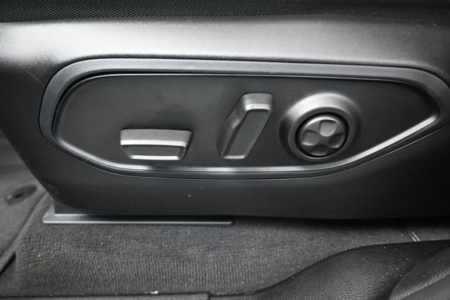 Used 2025 Jeep Grand Cherokee SUV