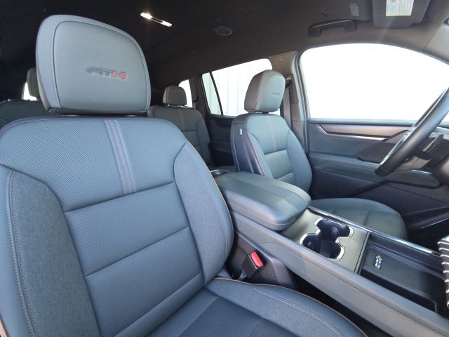 2024 GMC Acadia AT4:167804A