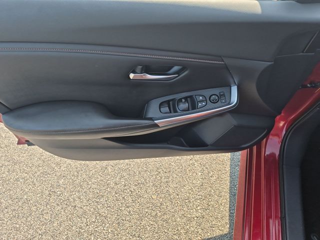 Used 2020 Red Nissan SR image 12