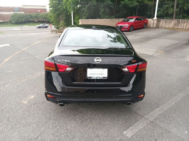 Used 2024 Nissan Altima Sedan