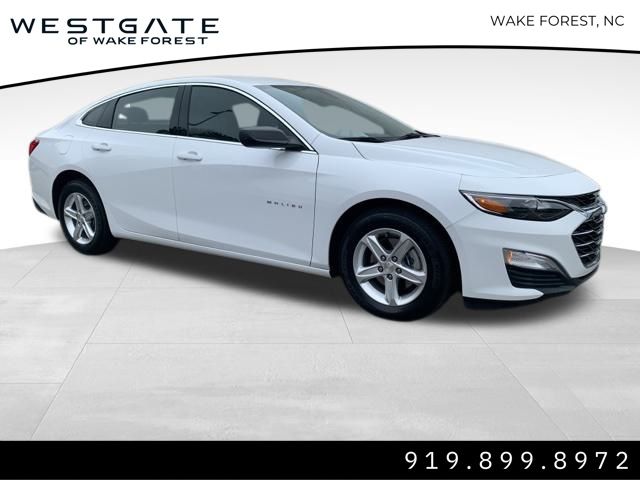 2022 Chevrolet Malibu LS photo