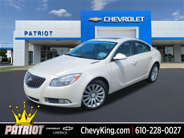 White Diamond Clearcoat 2012 Buick Regal Sedan FWD Sedan Front-Wheel Drive 6-Speed Automatic Overdrive