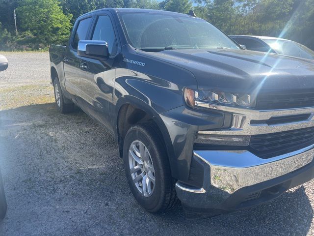 Shadow Gray Metallic 2022 Chevrolet Silverado 1500 LT Crew Cab 4WD Pickup Truck Four-Wheel Drive 8-Speed Automatic