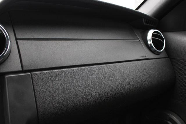 Used 2008 Silver Ford V6 Deluxe image 20