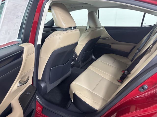 Used 2021 Lexus ES Sedan
