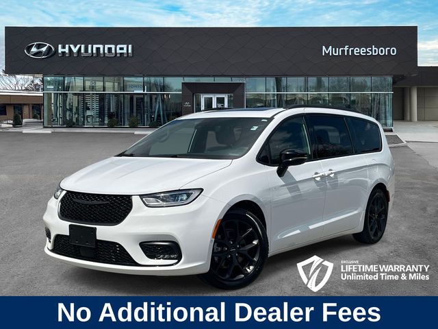 2024 Chrysler Pacifica Limited FWD