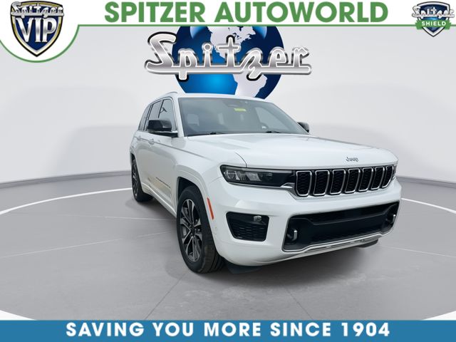 Certified Used 2023 White Jeep Overland image 3