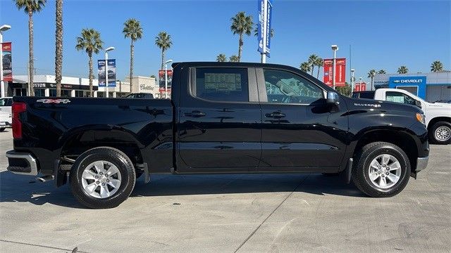 2024 Chevrolet Silverado 1500 LT 4