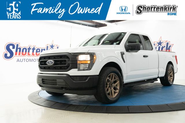 Oxford White 2023 Ford F-150 Pickup Truck Four-Wheel Drive Automatic