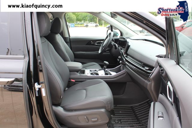 New 2026 Kia Carnival MPV Van