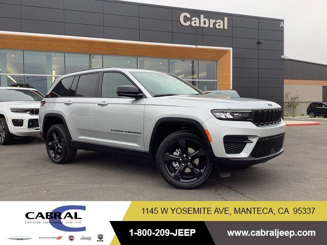 2025 Jeep Grand Cherokee Altitude X 4WD