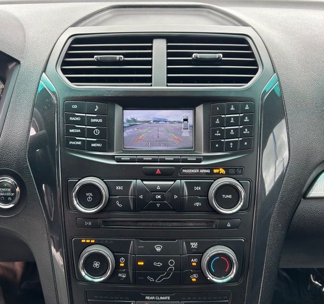 FordExplorer16