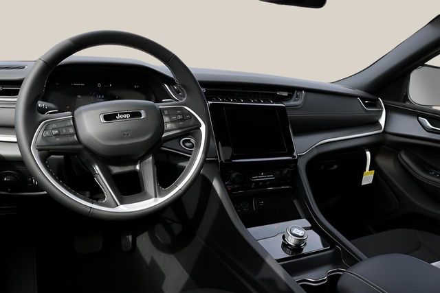 New Car 2025 Jeep Grand Cherokee L  Laredo X For Sale Under $35,000 In Austin, Texas