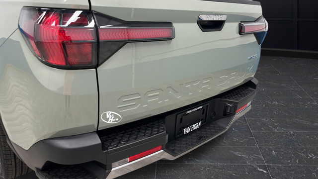Used 2025 Sage Gray Hyundai Limited image 40