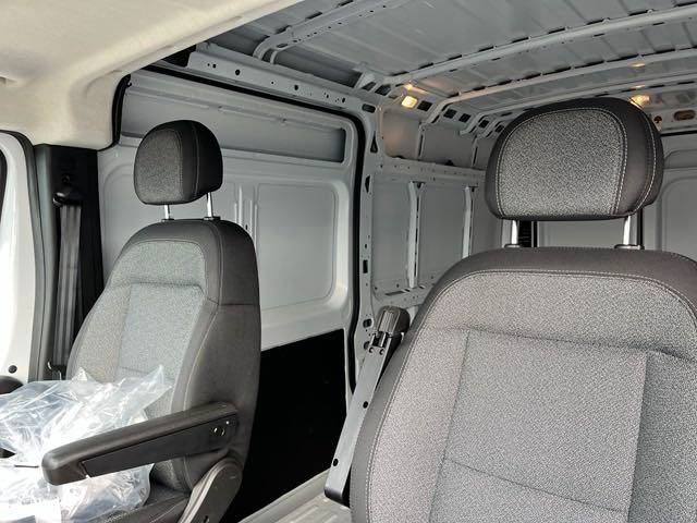 2025 Ram ProMaster 3500 High Roof 21