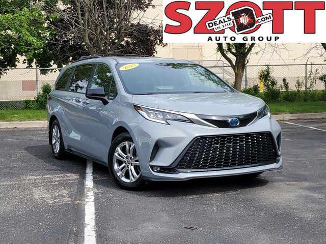 Cement 2023 Toyota Sienna XSE 7-Passenger AWD Minivan All-Wheel Drive Continuously Variable Transmission