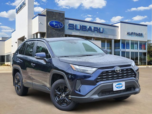 Blueprint 2025 Toyota RAV4 XLE FWD SUV / Crossover Front-Wheel Drive 8-Speed Automatic