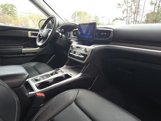 2023 Ford Explorer XLT:168625A