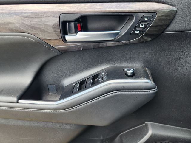 2025 Toyota Highlander Limited Beige at Toyota of Victoria