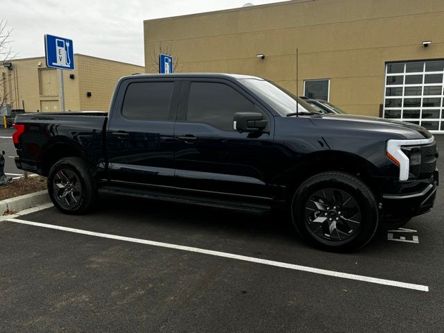 2024 Ford F-150 Lightning Flash 30