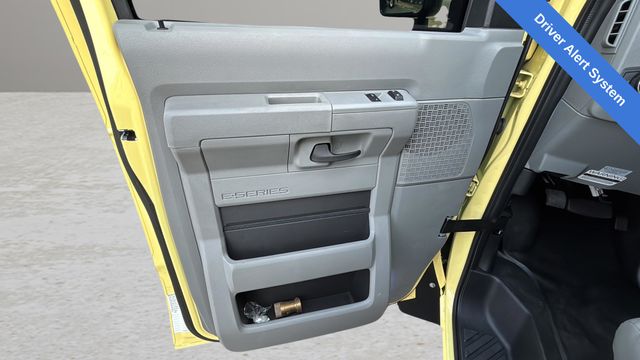 Used 2022 Yellow Ford Base image 20