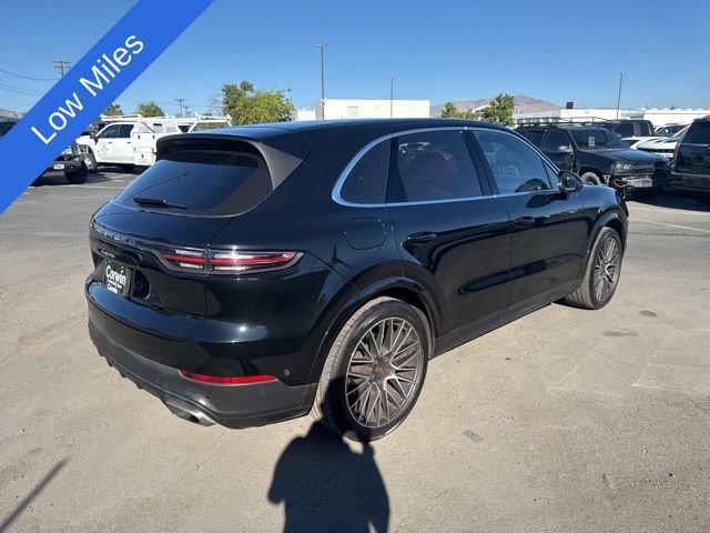 2023 Porsche Cayenne Base 30