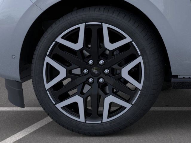 New 2026 Gray Ford Platinum image 19