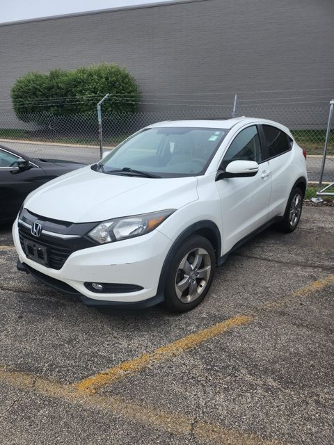 Used 2017  Honda EX image 12