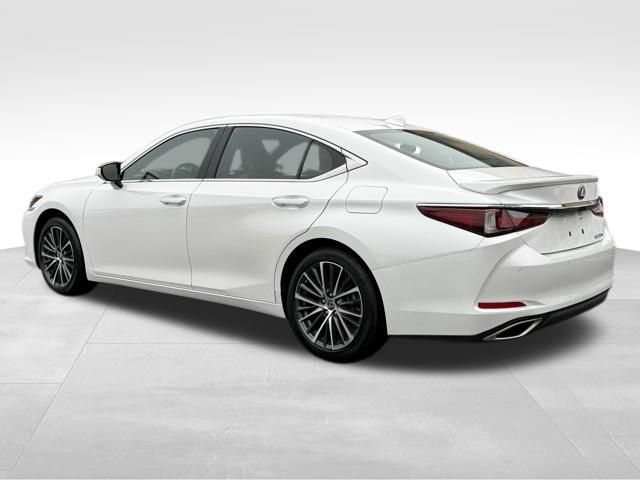 2023 Lexus ES
