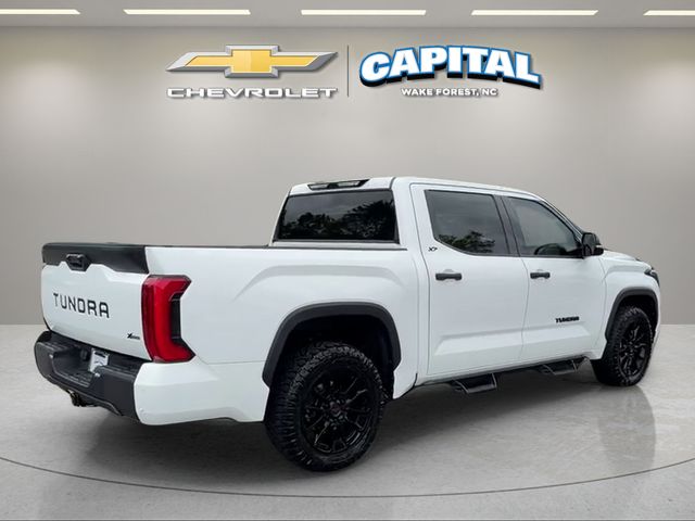 Used 2022 White Toyota SR5 image 5