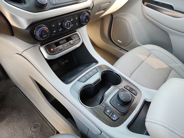 Used Car 2022 Gmc Acadia  Slt For Sale Under $30,000 In Plainview, Texas