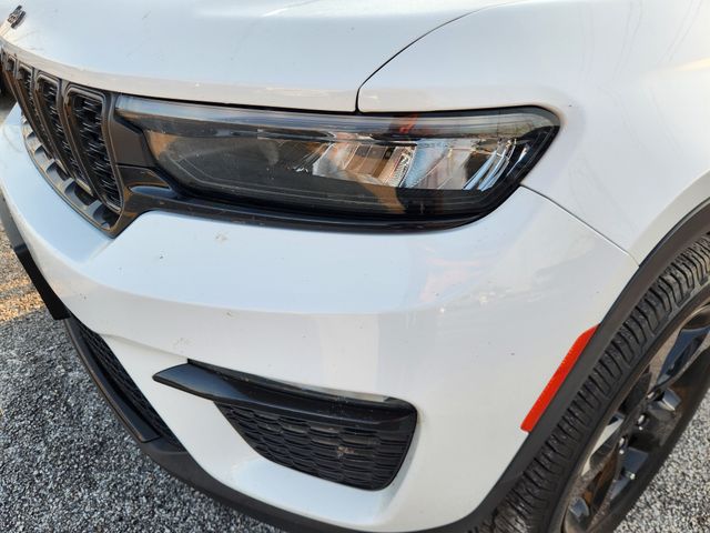 2023 Jeep Grand Cherokee Limited White at Texan Dodge Chrysler Jeep Ram
