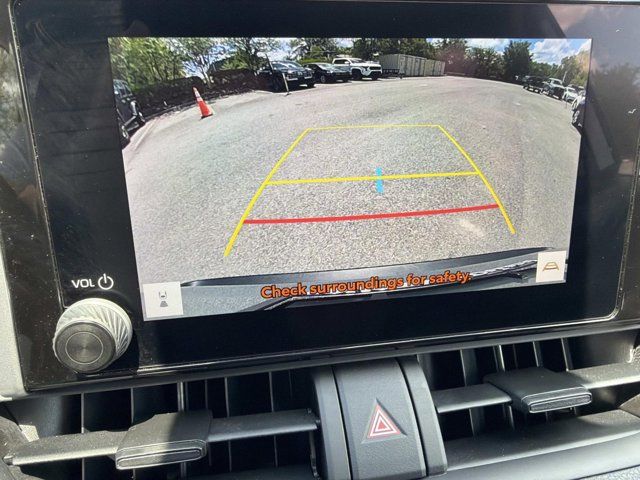 2025 Toyota RAV4 LE - Photo 29