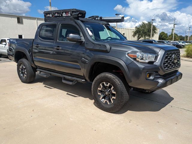 2022 Toyota Tacoma Gris (Magnetic Gray) Camioneta 4X2 6 velocidades Automática