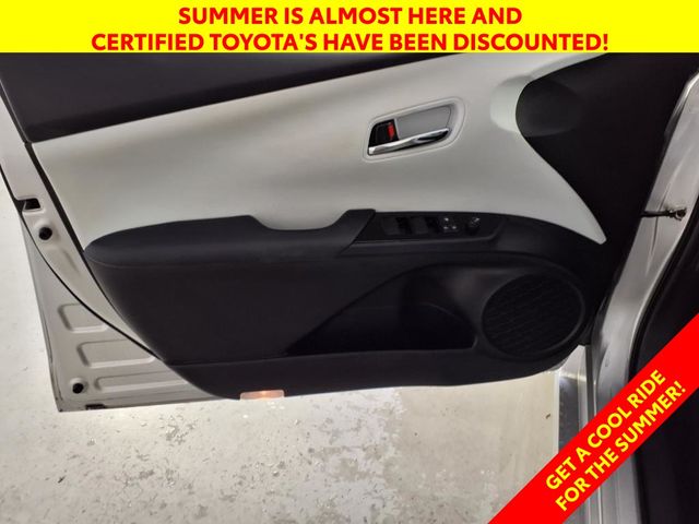 2022 Toyota Prius XLE photo