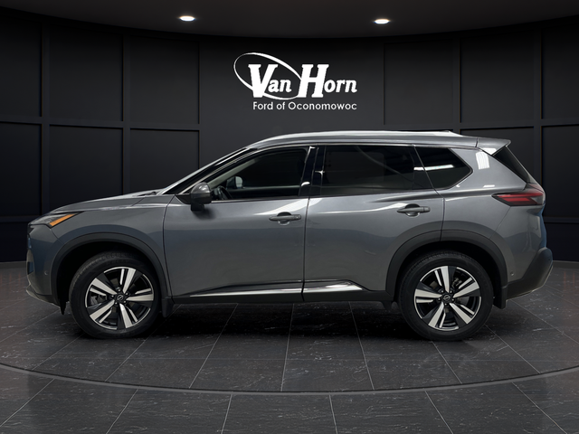 Used 2023 Gun Metallic Nissan SL image 13