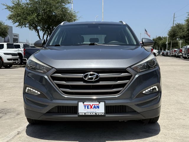 2016 Hyundai Tucson SE Gray at Community Honda