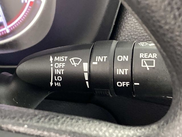 2025 Toyota RAV4 XLE Silver Sky Metallic - Grieco Acura - Image 19