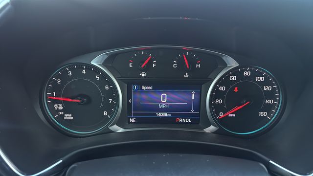 Used 2022 White Chevrolet LS image 12