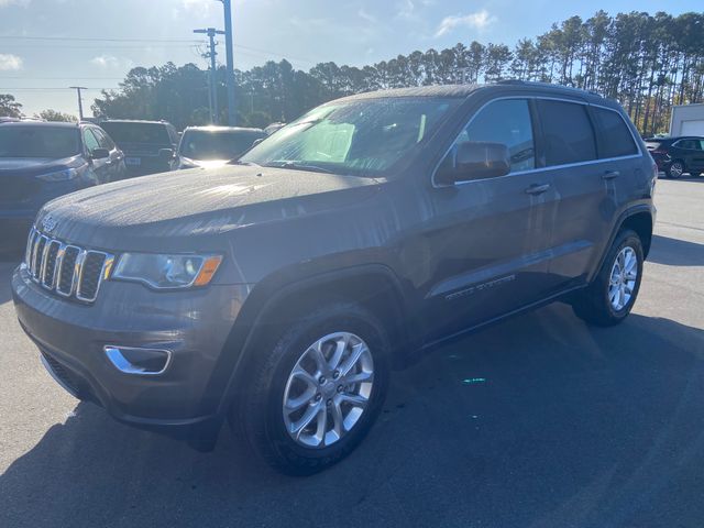 2021 Jeep Grand Cherokee Laredo E 3