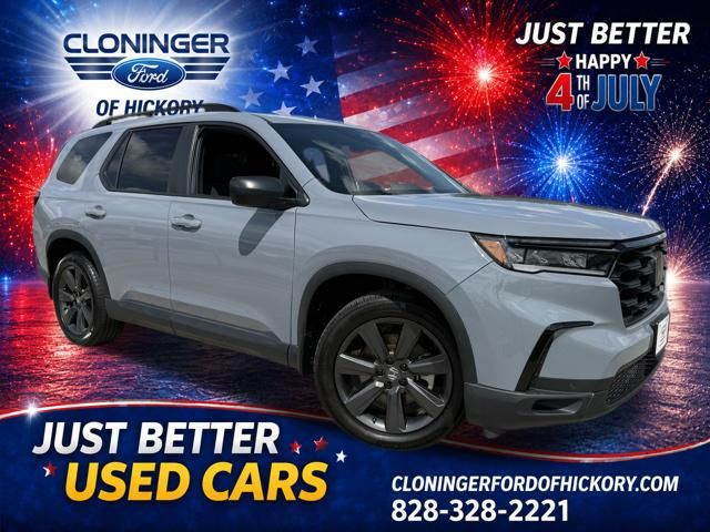 Sonic Gray Pearl 2025 Honda Pilot SUV / Crossover All-Wheel Drive Automatic