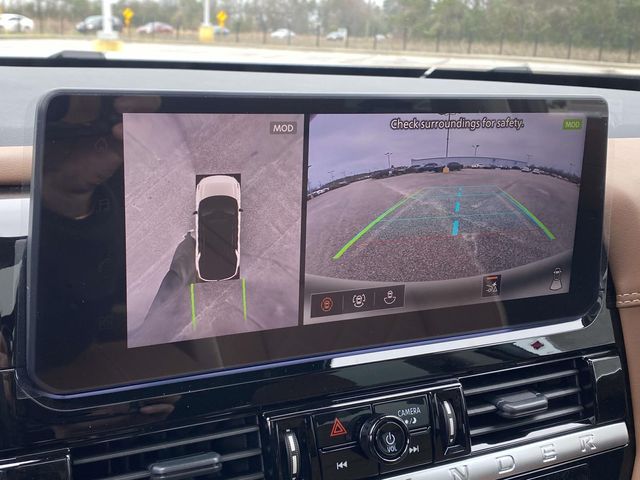 New 2026 Gray Nissan Platinum image 26