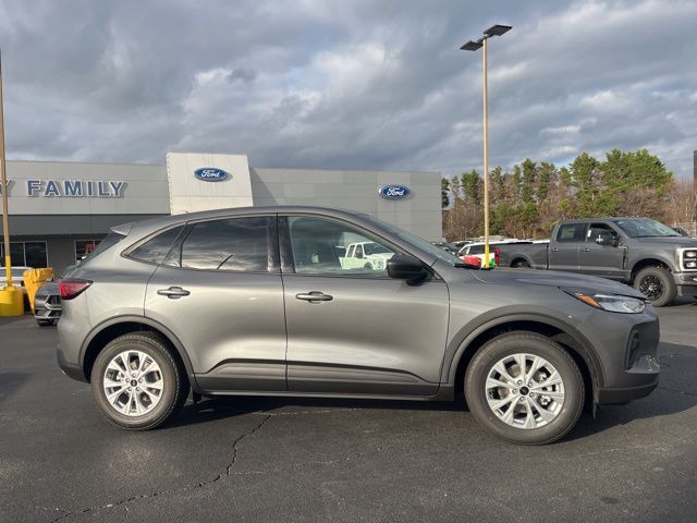 2026 Ford Escape Active:168185