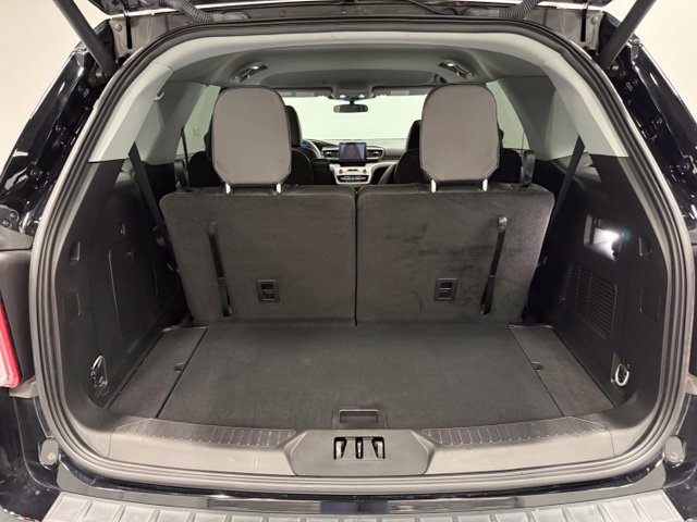 Used 2023 Black Ford XLT image 30