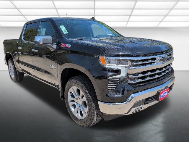 2026 Chevrolet Silverado 1500 LTZ Crew Cab 4WD