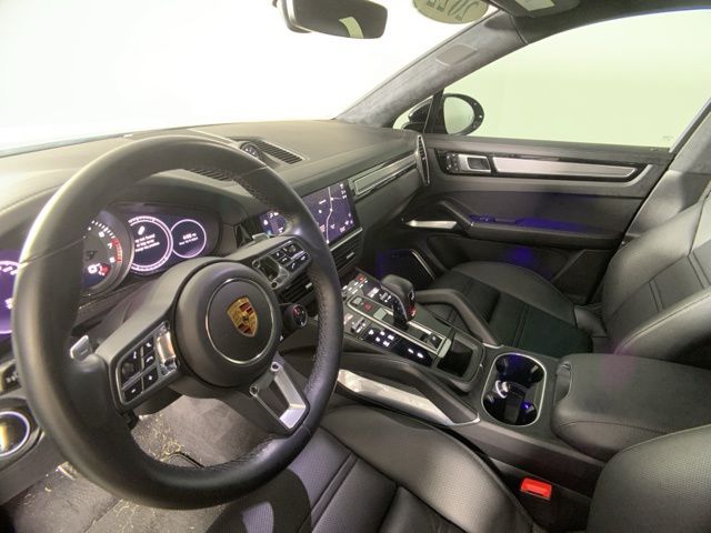 2022 Porsche Cayenne Coupe Turbo 38