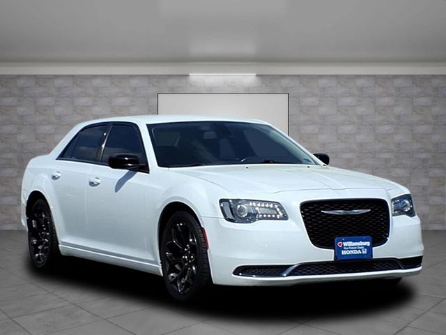 2019 Chrysler 300 Touring RWD