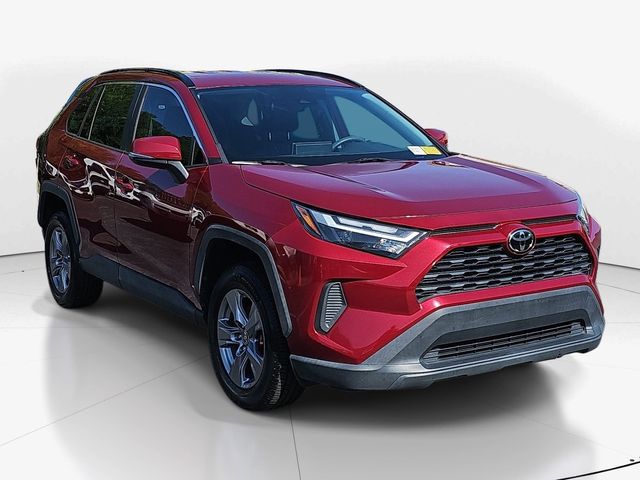 Red (Ruby Flare Pearl) 2022 Toyota RAV4 XLE FWD SUV / Crossover Front-Wheel Drive 8-Speed Automatic
