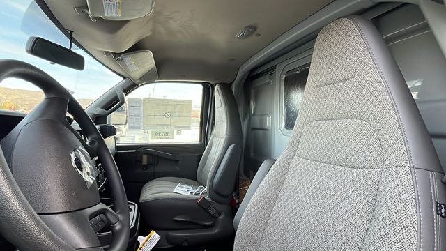 2024 GMC Savana 3500 Work Van 36