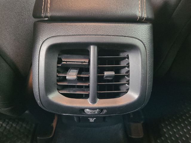 2016 – Jeep – Cherokee